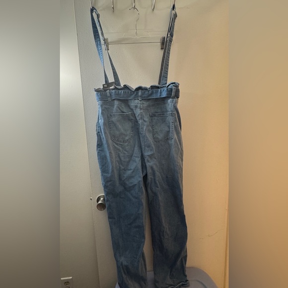 NWT Fashion Nova Suspender Jeans - Size 15 - Picture 2 of 2